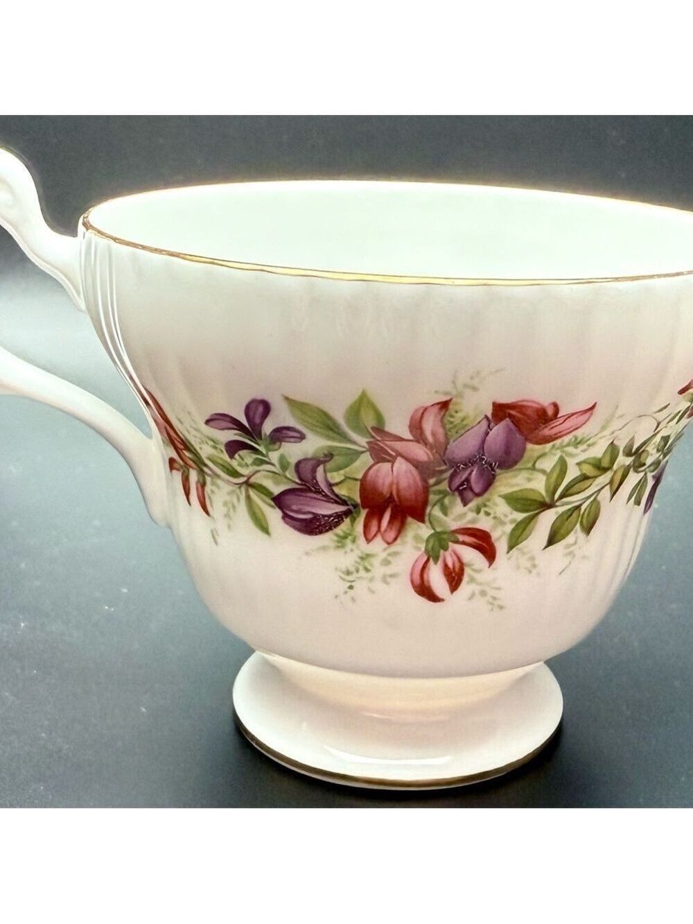 Royal Minster Teacup & Saucer – Harvest Fruits & Flowers – Vintage, England - Picture 3 of 9